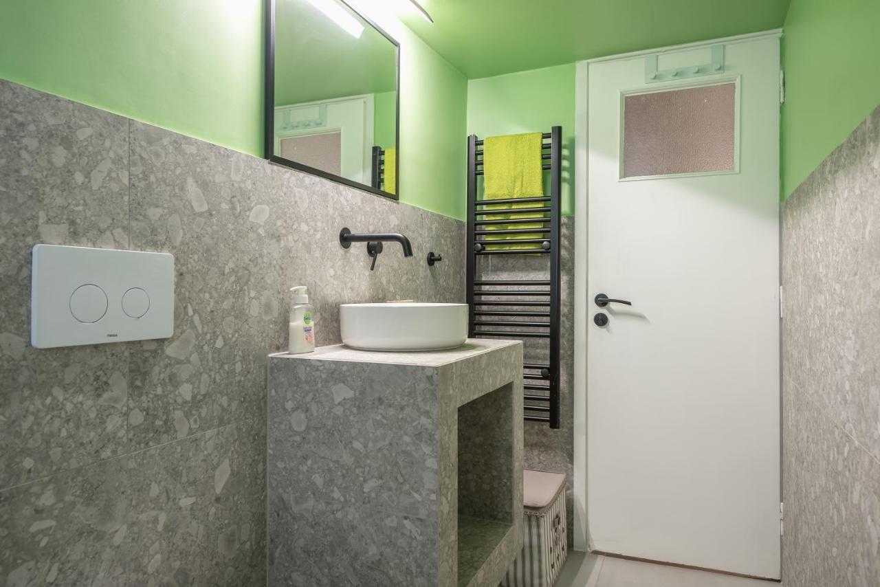 Comfy And Modern Apartment Athens Luaran gambar